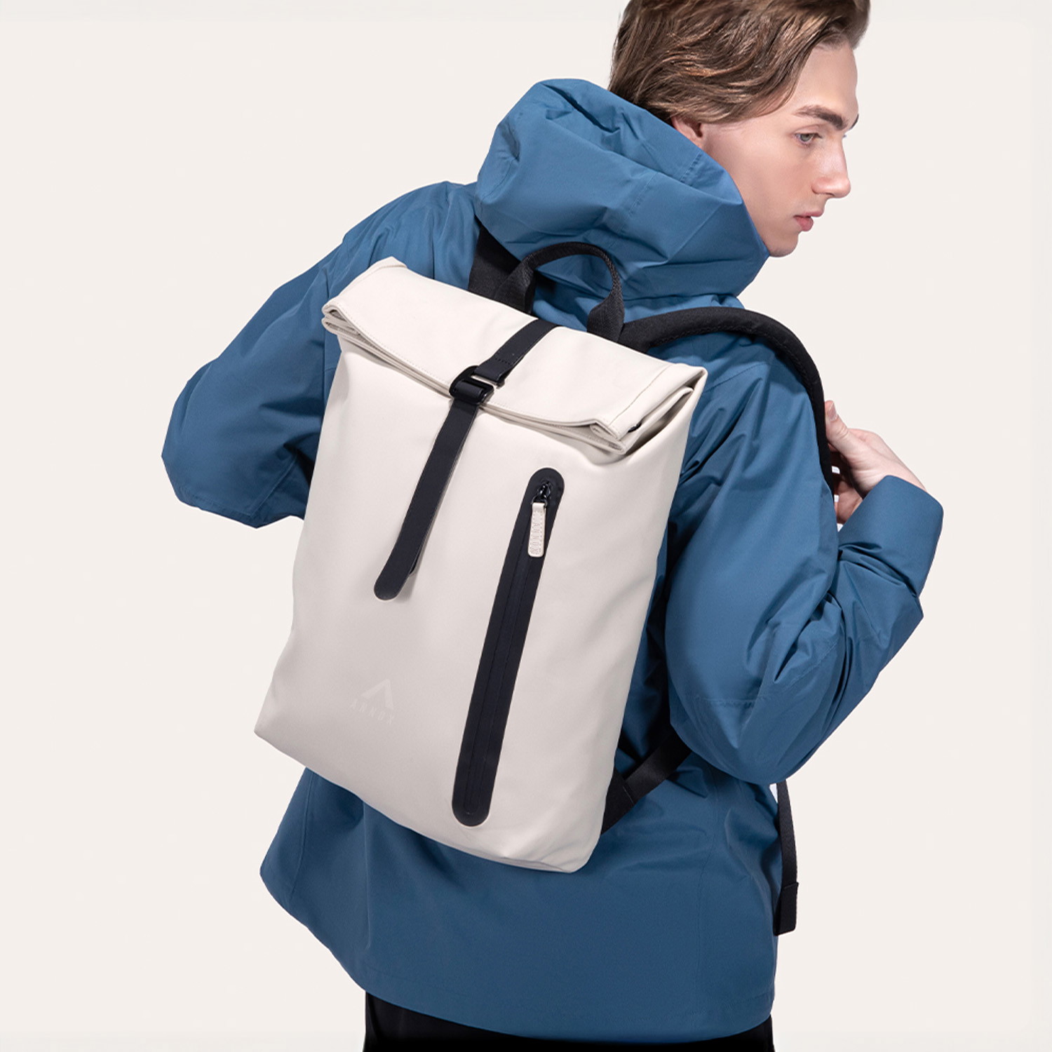 Mochila Casual para Laptop Annox 15.6” – Resistente al Agua de PU