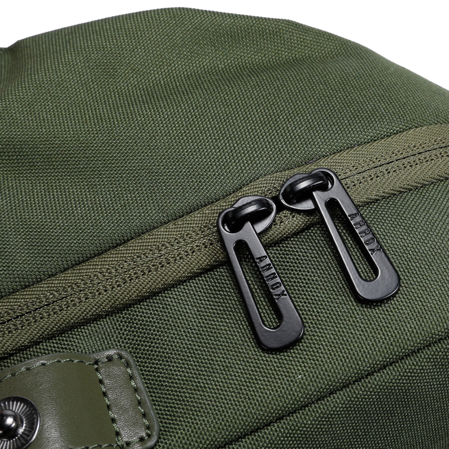 Annox Ecosmart Sling Bag – Bolsa resistente al agua de material reciclado para patinete, monopatín y patines