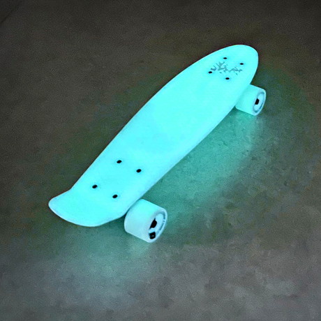 NKX Deluxe Skateboard 22"