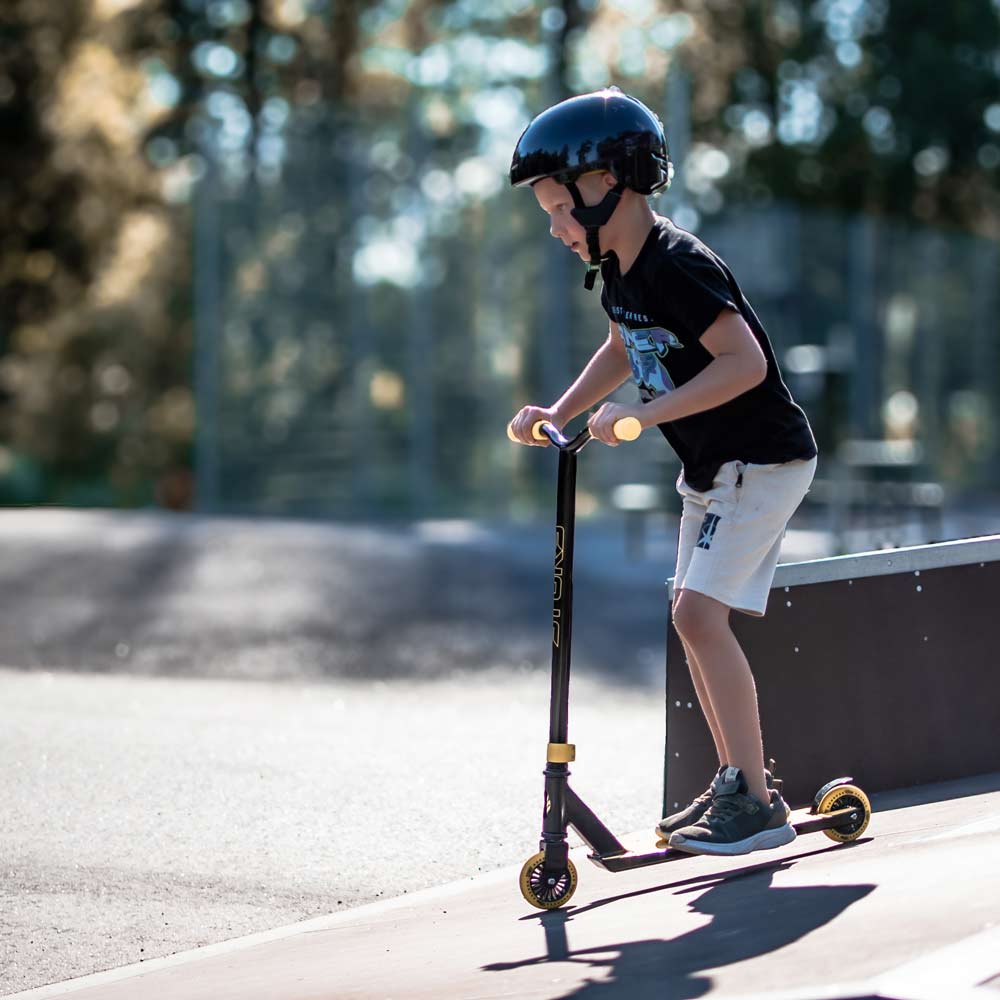 Scooter Acrobático Story Outlaw