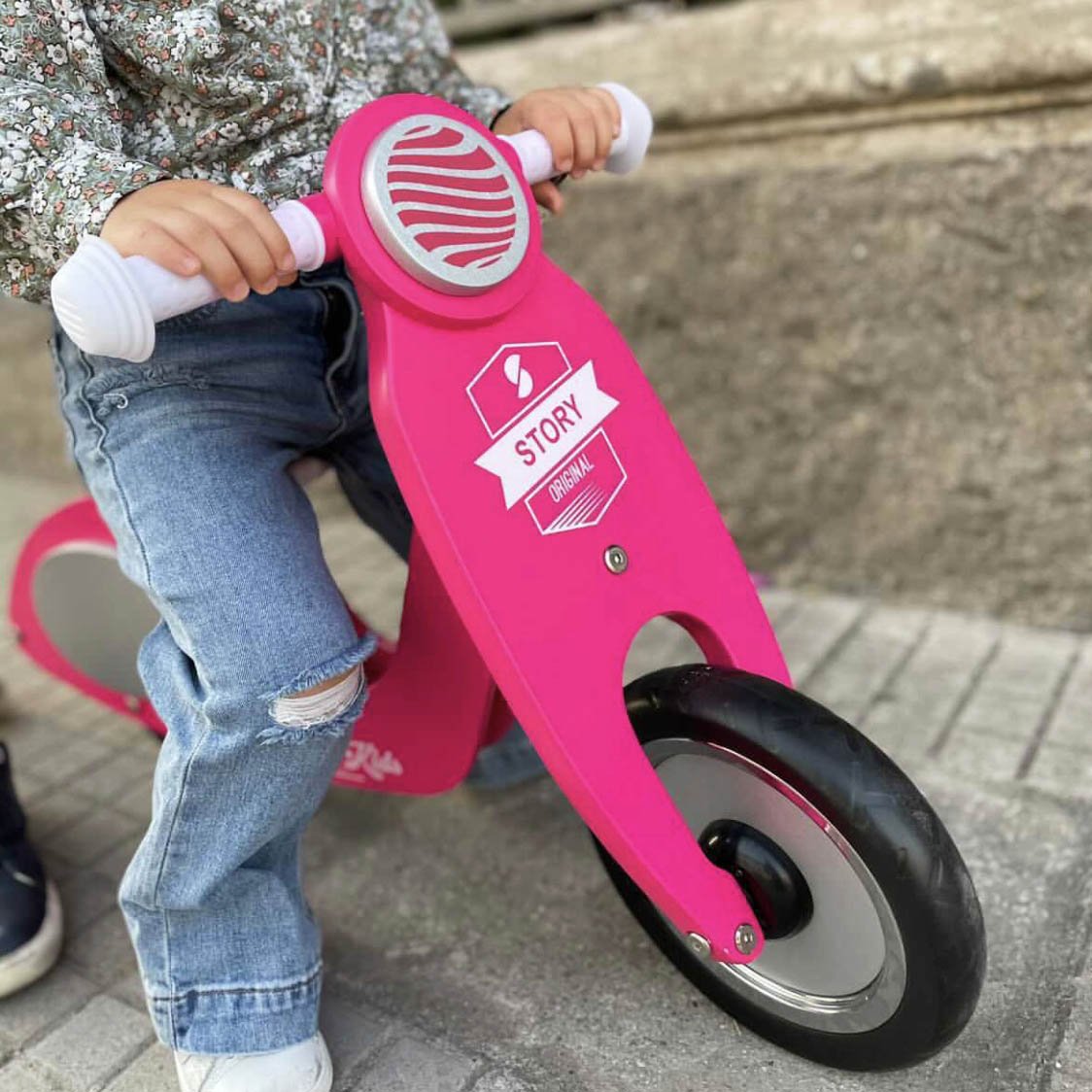 Story Vespo Bicicleta de equilibrio