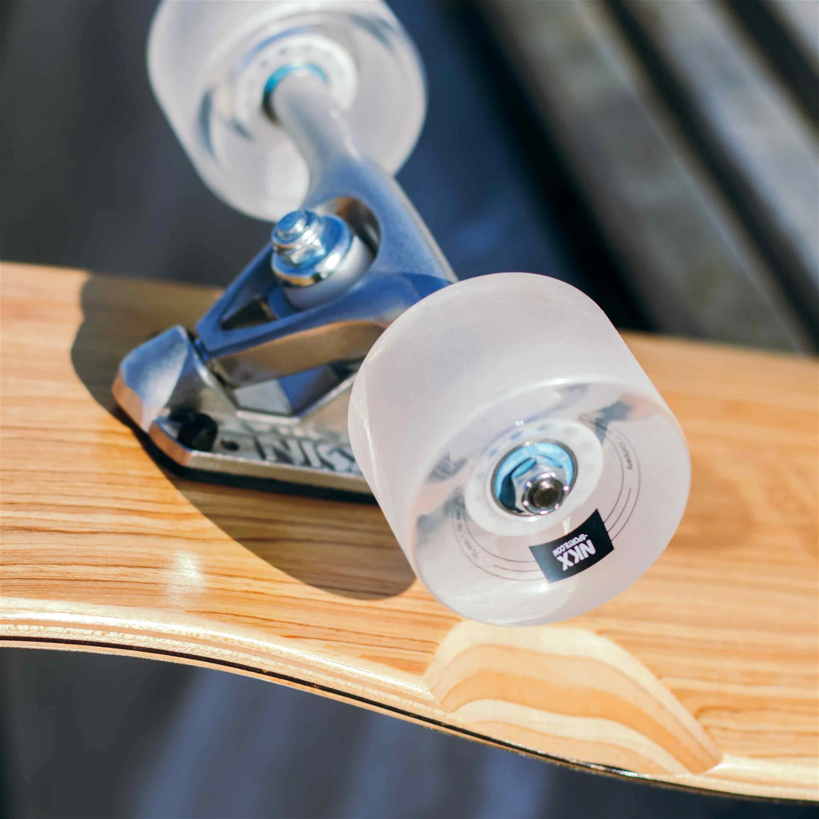 Longboard NKX Flagship Dancing