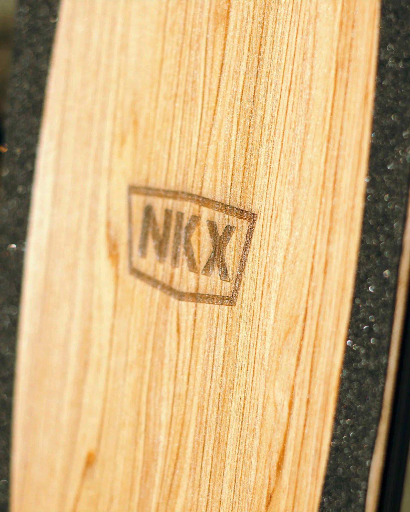 Longboard NKX Flagship Dancing